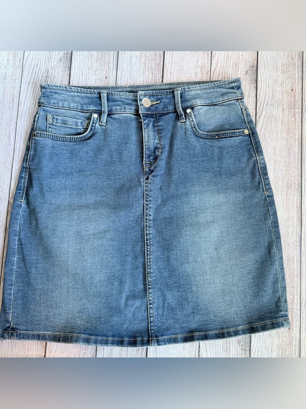 Tommy Bahama Short Skirt Indigo Medium Ocean Wash Denim Skirt 28